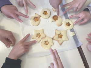 クッキーつくり